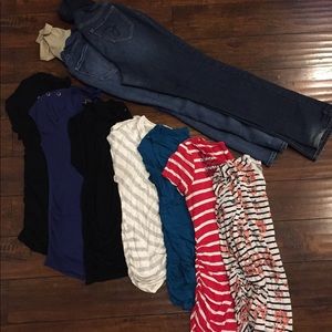 Maternity clothes LOT